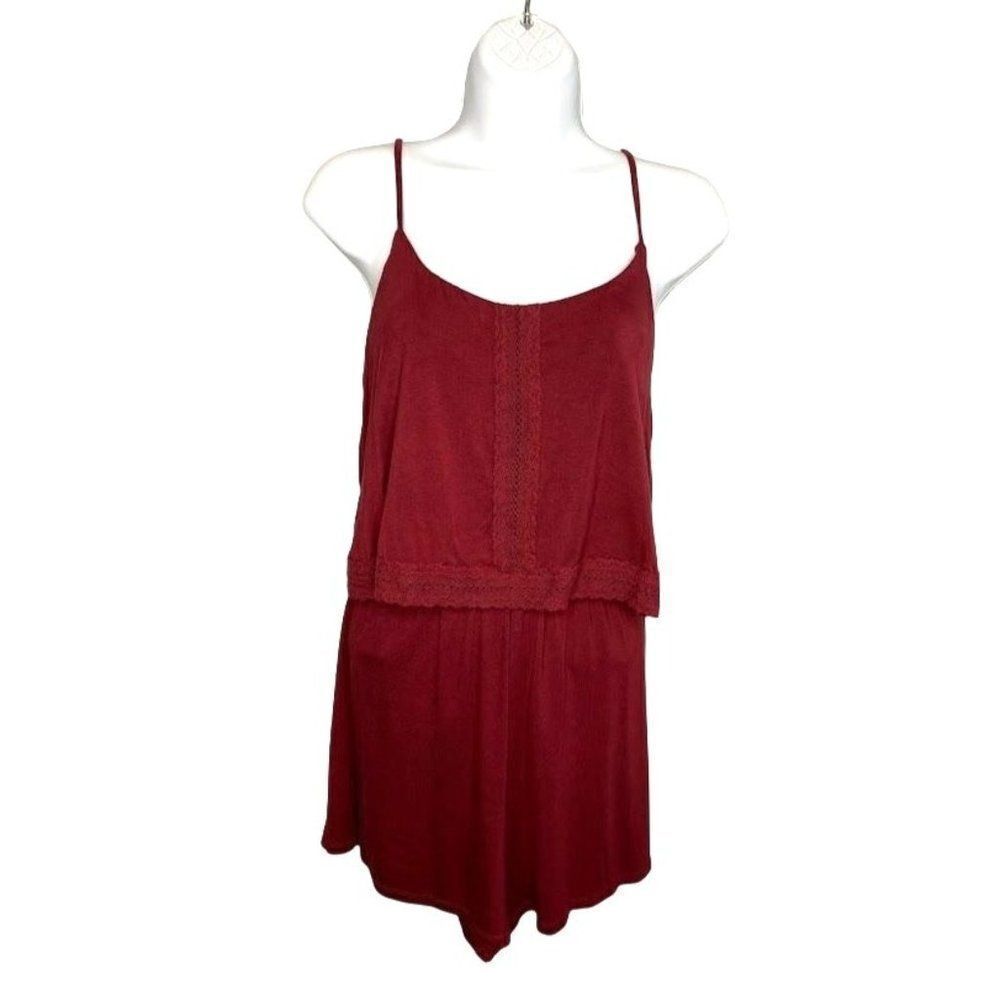 GARAGE  Burgundy Romper‎ Overlay Flirty Crochet Lace Medium NEW